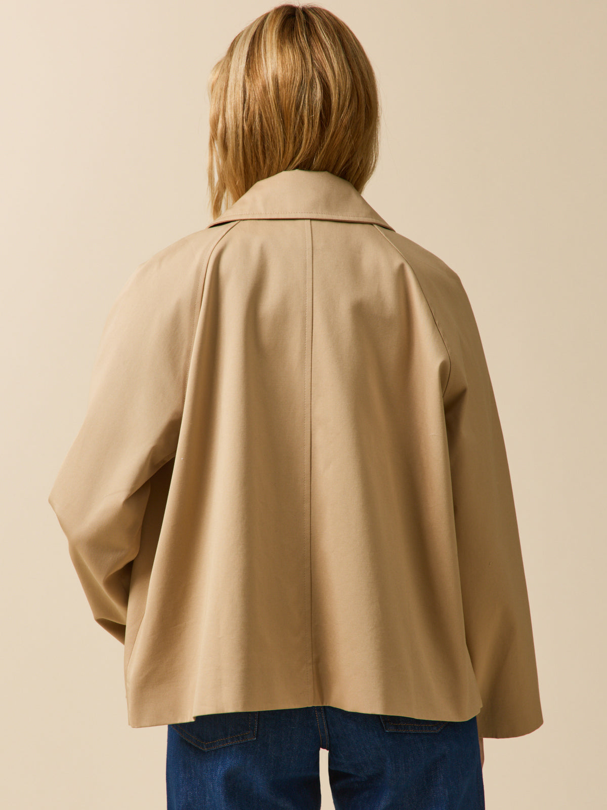 Women's short organic cotton trench coat