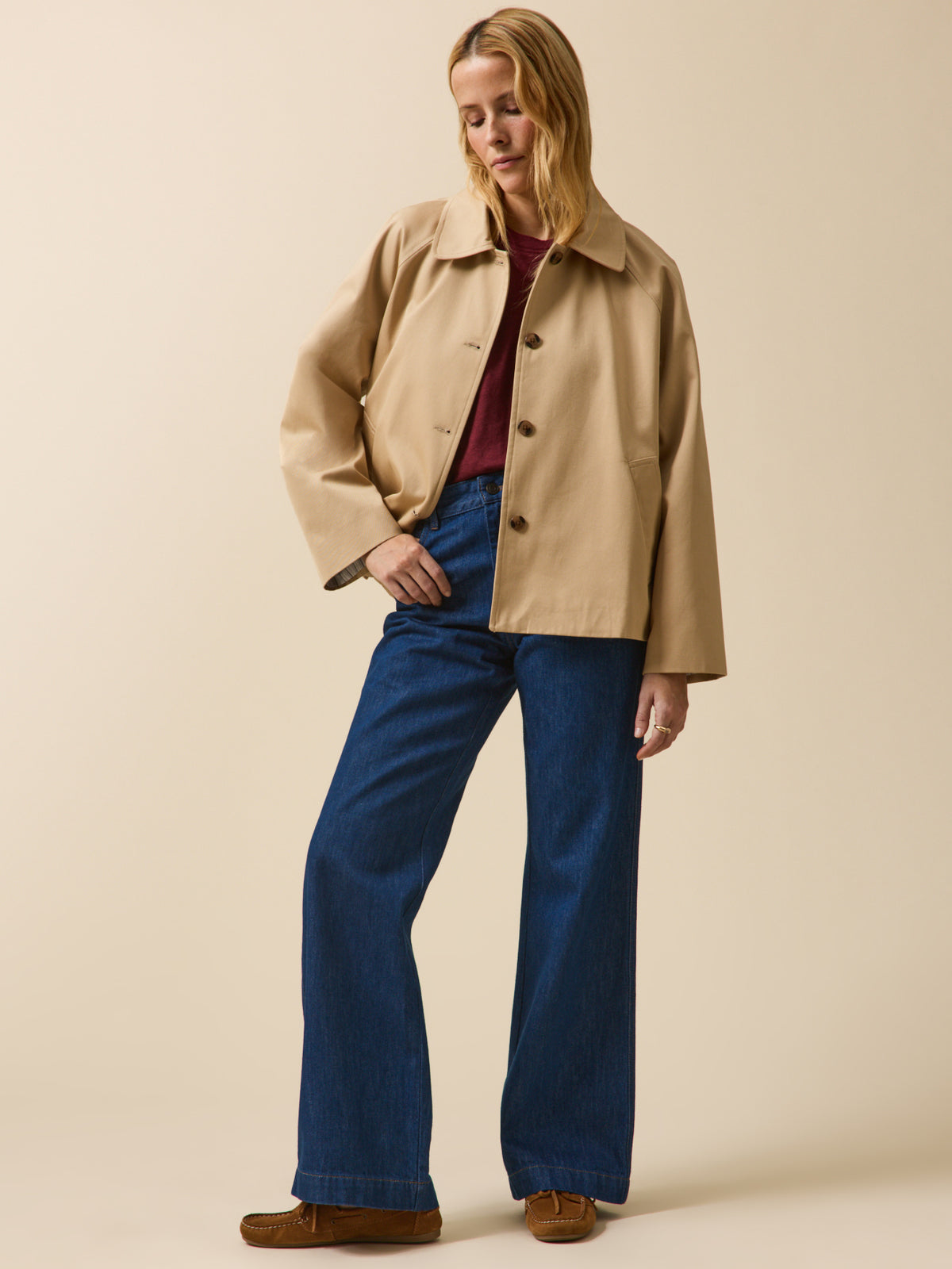 Women's short organic cotton trench coat