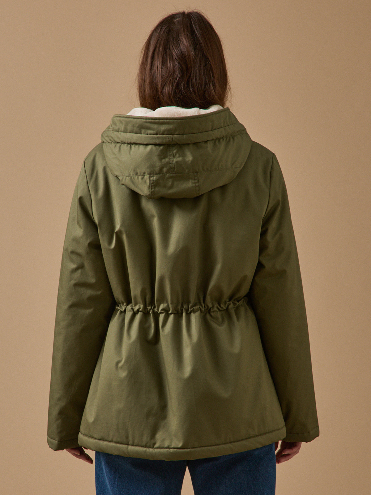 Women's short parka with faux fur lining