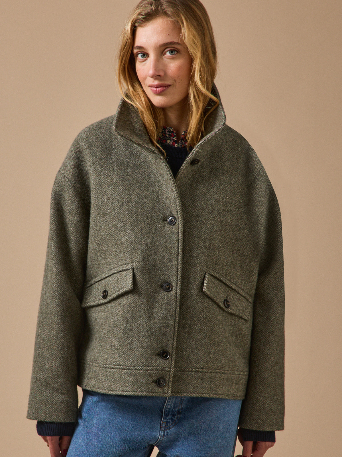 Women's short herringbone woolen coat