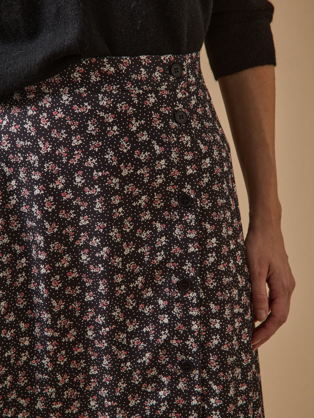 Women's Flowers confetti print mid-length skirt