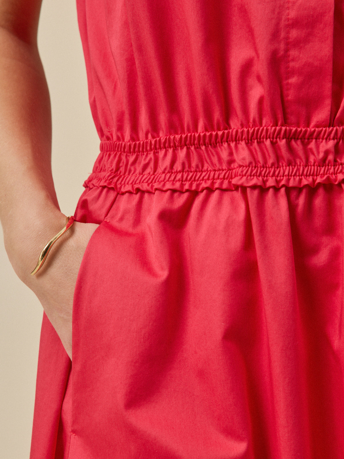 Women's long satiny poplin formalwear dress
