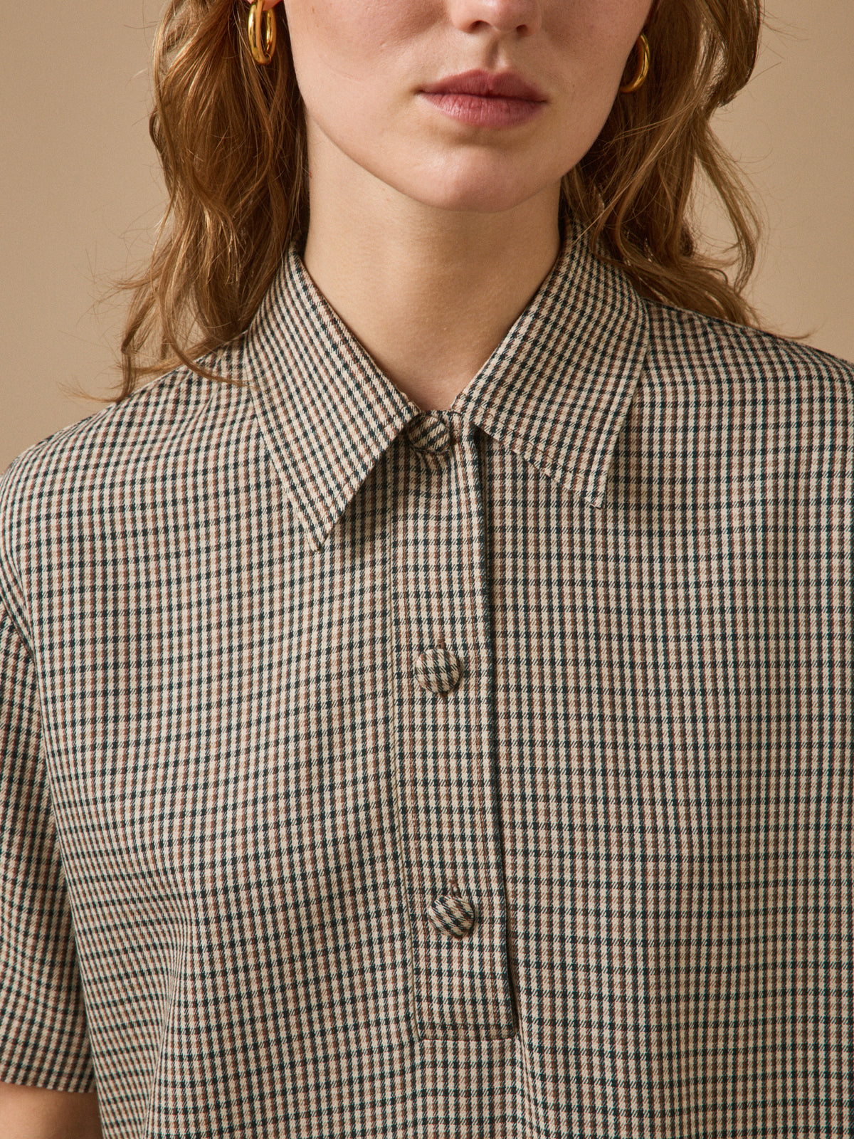 Women's shirt-dress with small checks