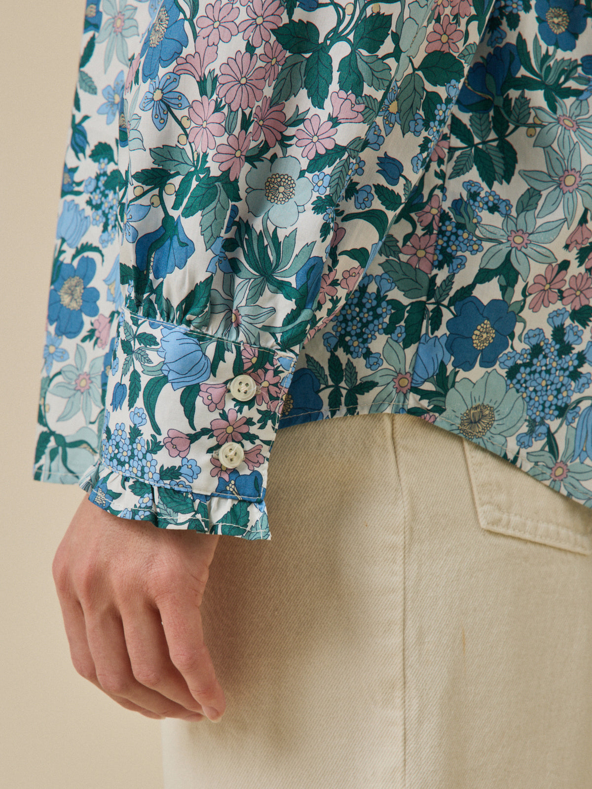 Women's ruffled collar shirt made with Liberty fabric - The Limited Collection
