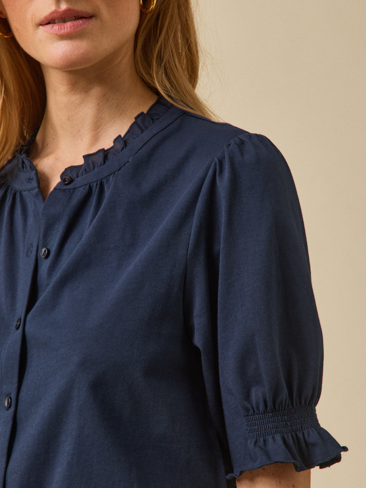 Women's ruffled organic cotton T-shirt