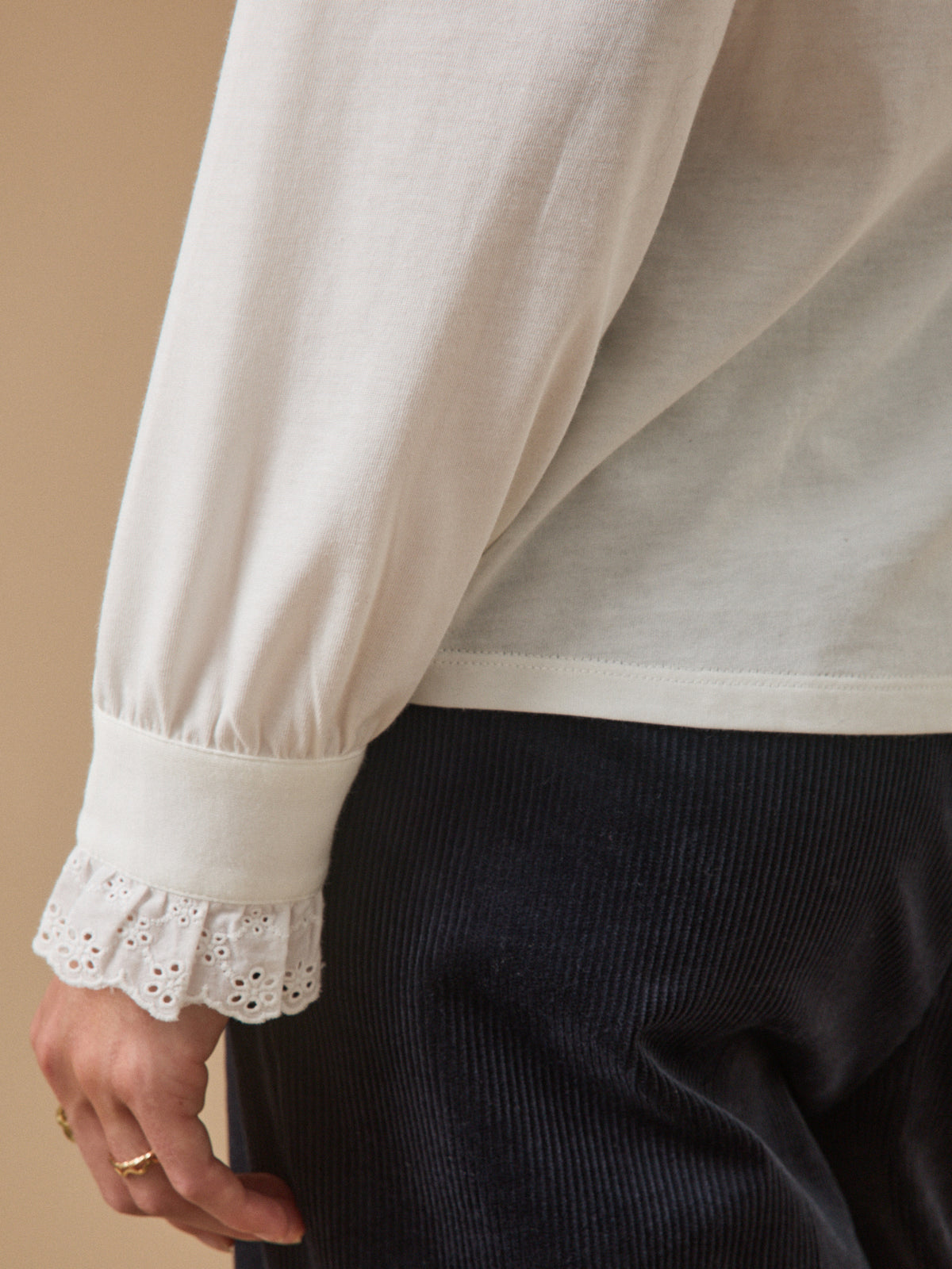 Women's T-shirt with frilly neckline