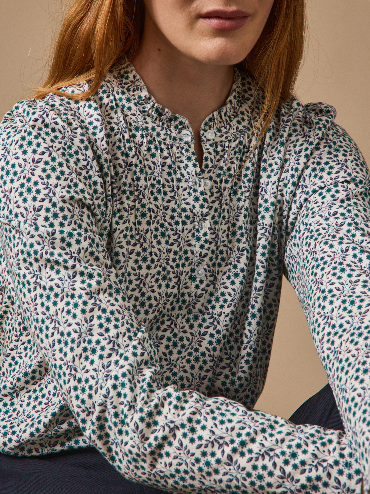 Women's Ophelia print T-shirt with frilly neckline