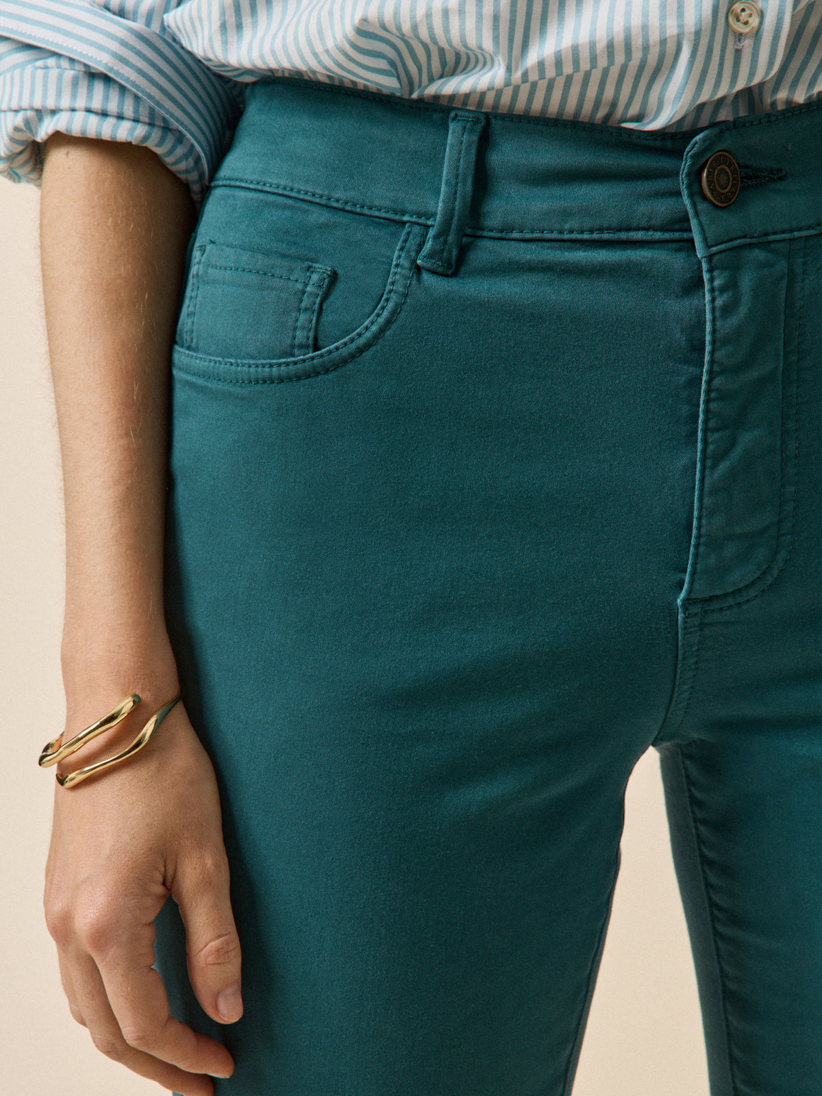 Women's slim-leg colored Chloe trousers