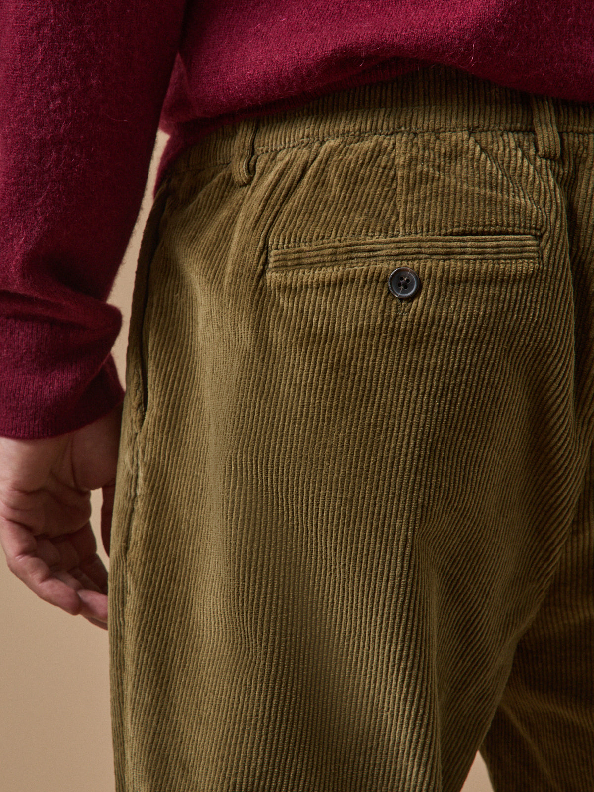 Men's corduroy trousers with elastic waistband