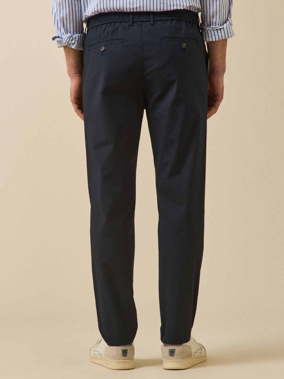 Men's crinkly poplin trousers with elastic waistband