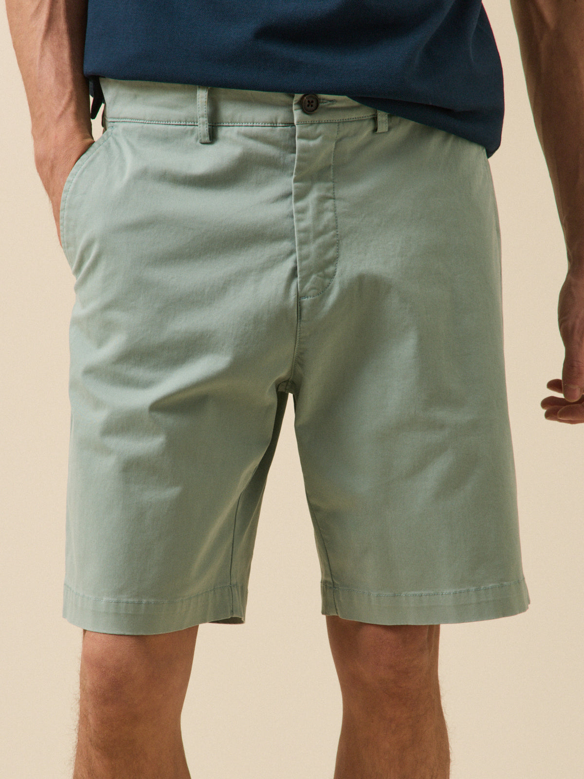 Men's stretch cotton chino-style Bermuda shorts