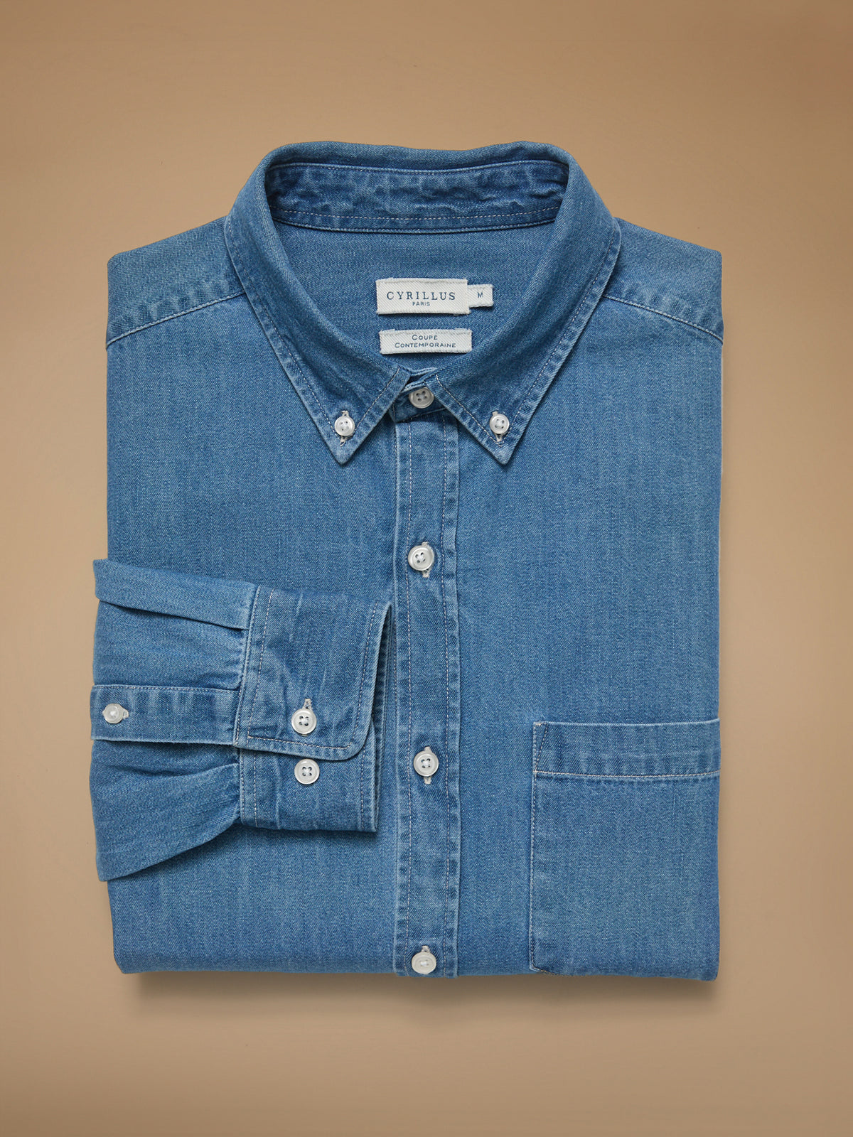 Men's denim shirt with contemporary classic style