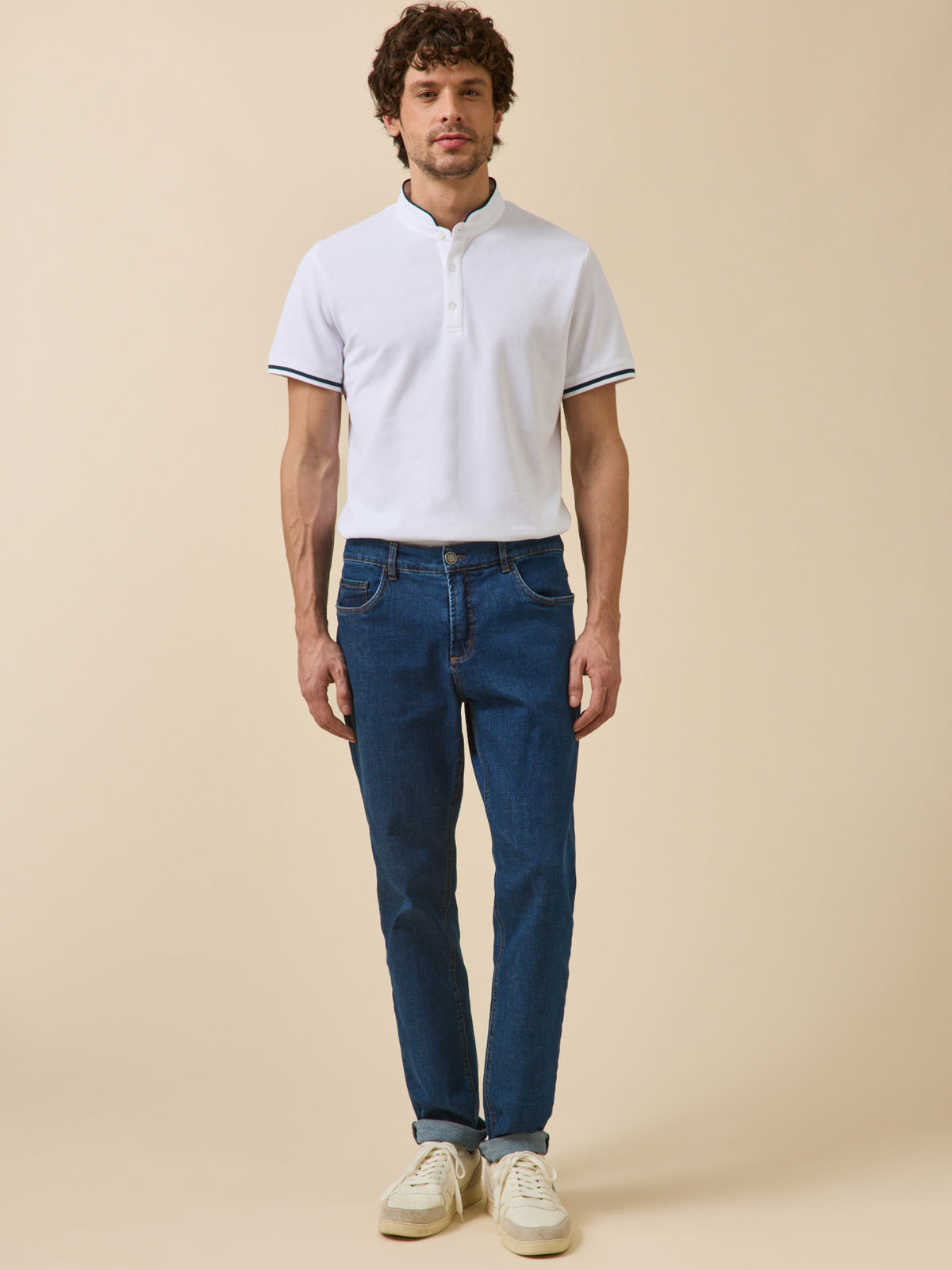 Men's organic cotton polo shirt with a straight collar