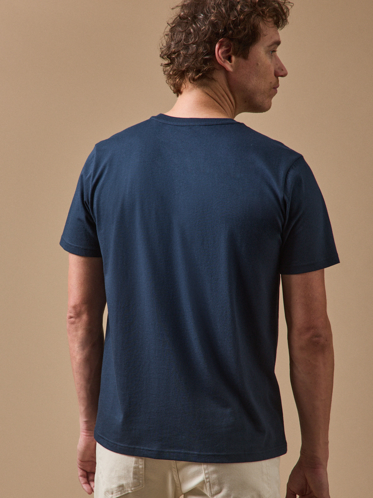 Men's organic cotton T-shirt in a solid color