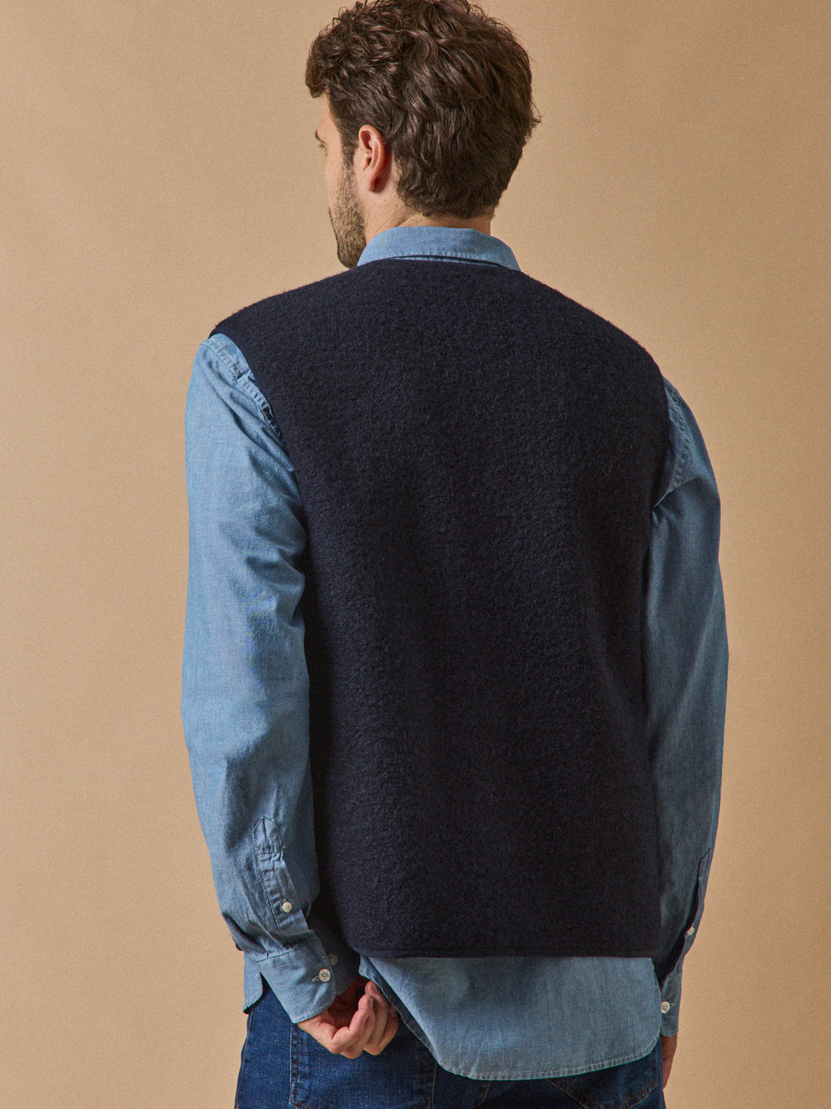 Men's sleeveless zip sweater