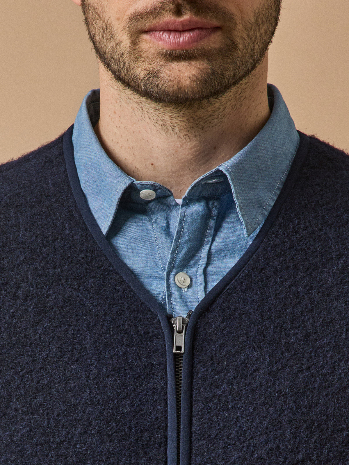Men's sleeveless zip sweater