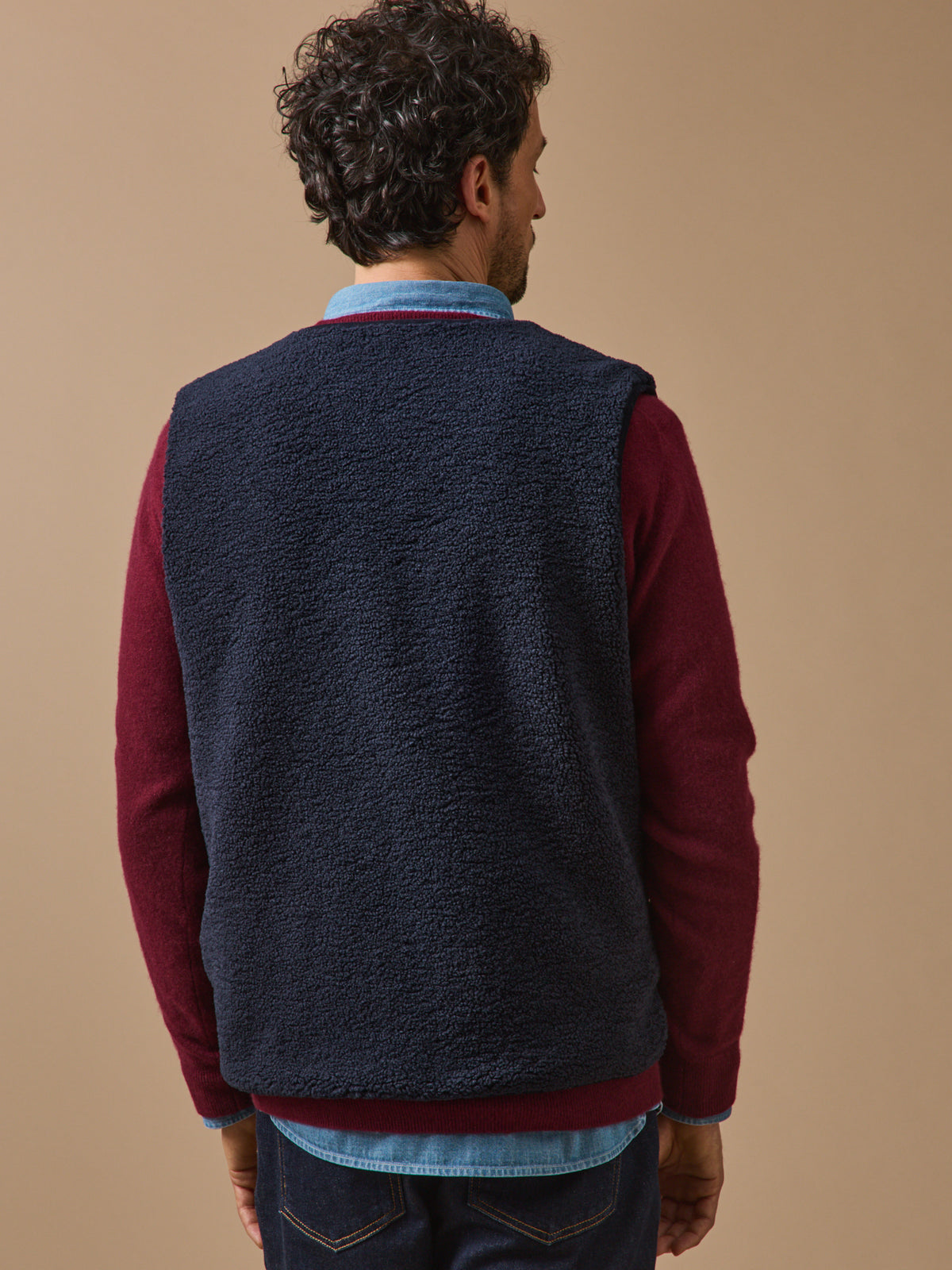 Men's sleeveless sherpa jacket