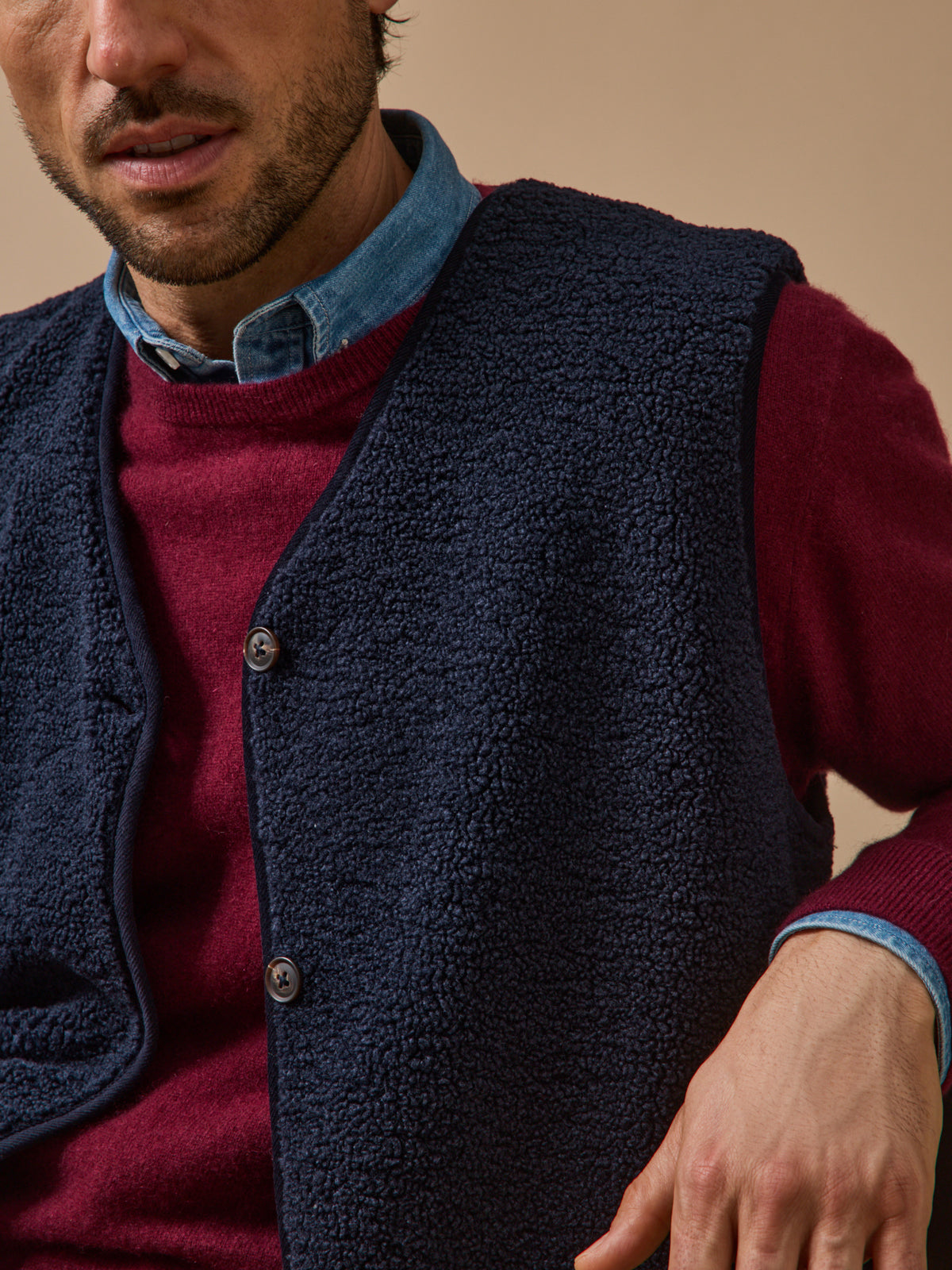 Men's sleeveless sherpa jacket