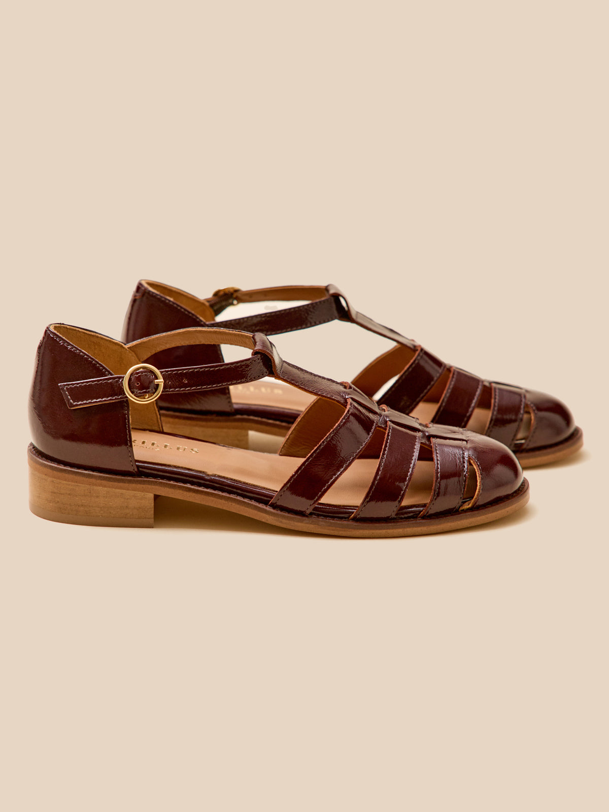 Women's leather fisherman sandals with heel