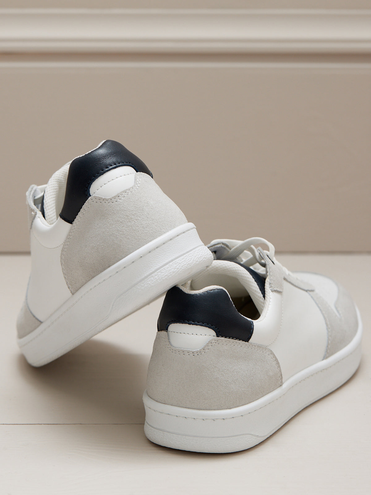 Men's leather trainers
