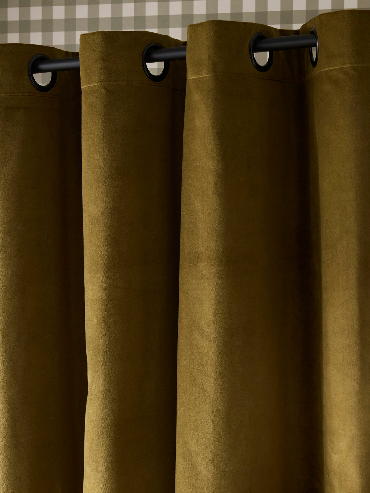 Shorn velvet curtain with grommets