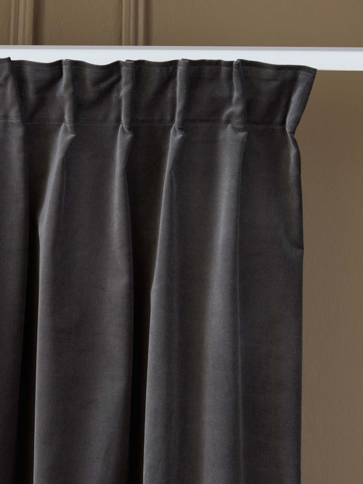 Shorn velvet curtain with ruched header