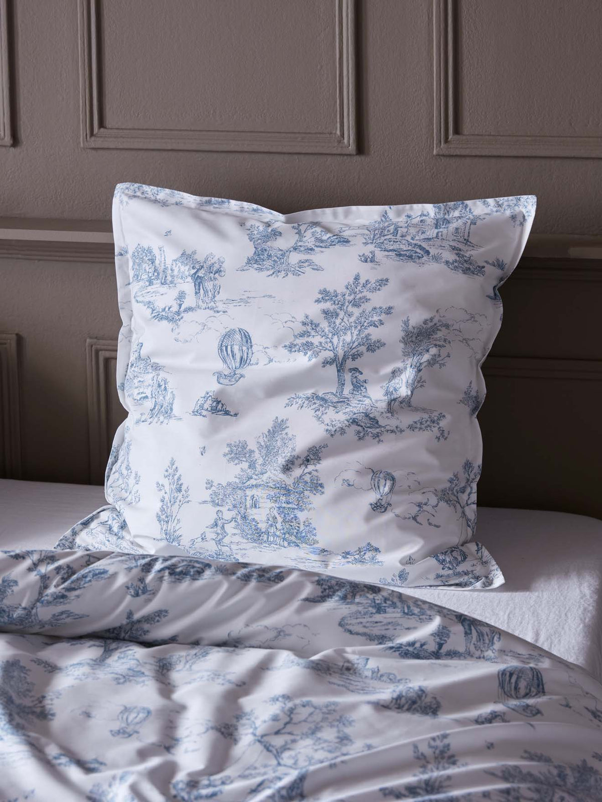 Toile de Jouy inspired cotton percale pillowcase