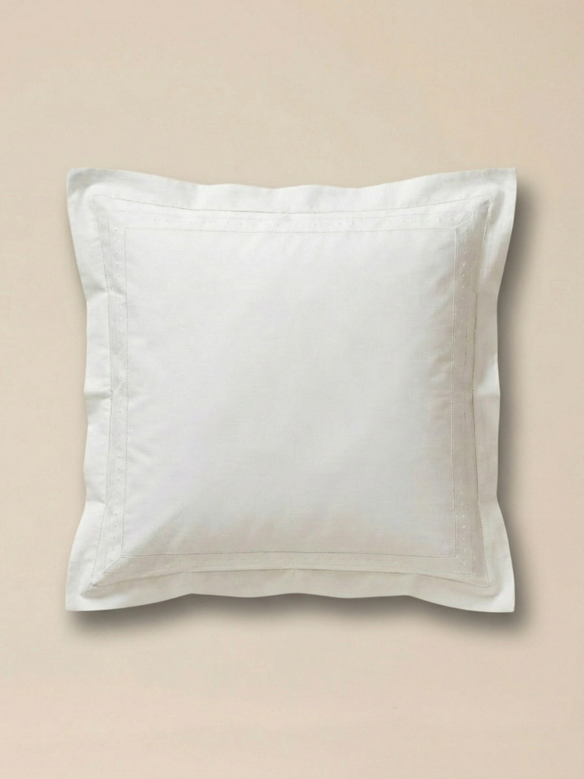 Taie d'oreiller percale de coton brodée "Aglaé"