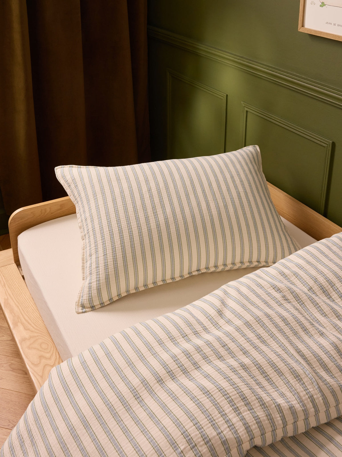 Lou cotton cheesecloth pillowcase