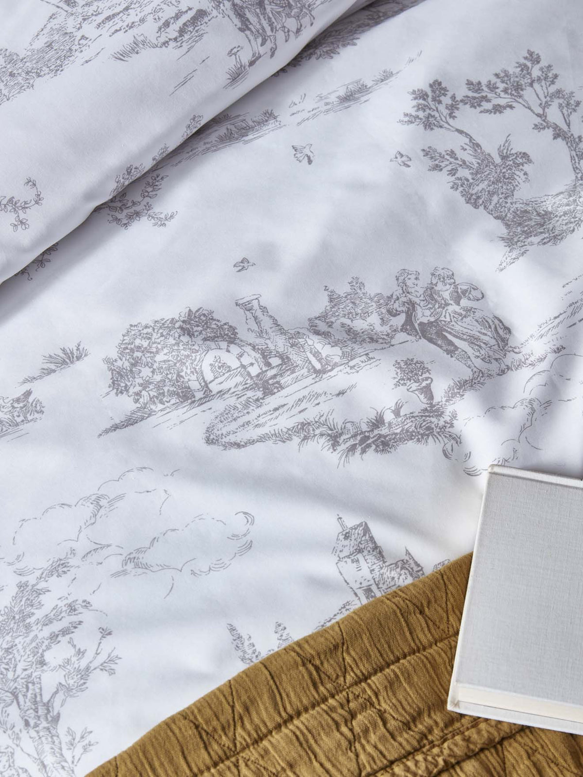 Jouy Spirit cotton percale duvet cover