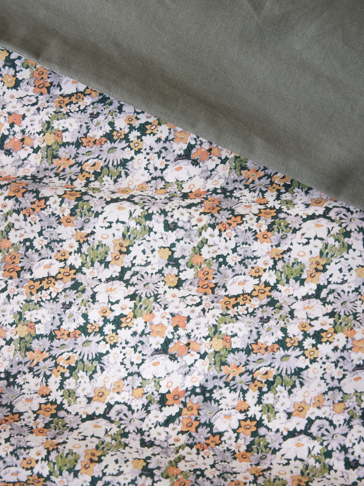 Shasta motif cotton percale duvet cover made with Liberty fabric