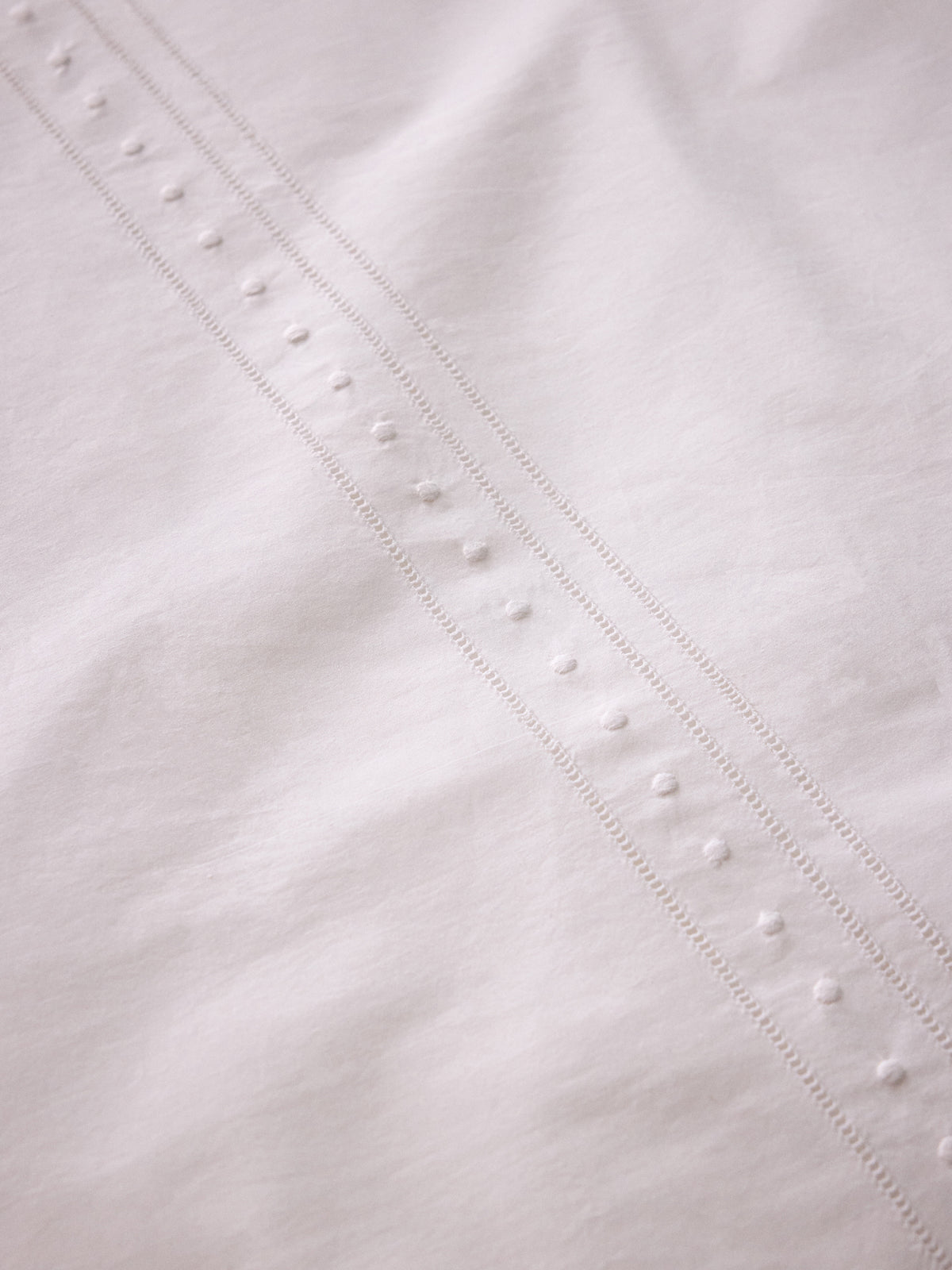 Algae embroidered cotton percale duvet cover