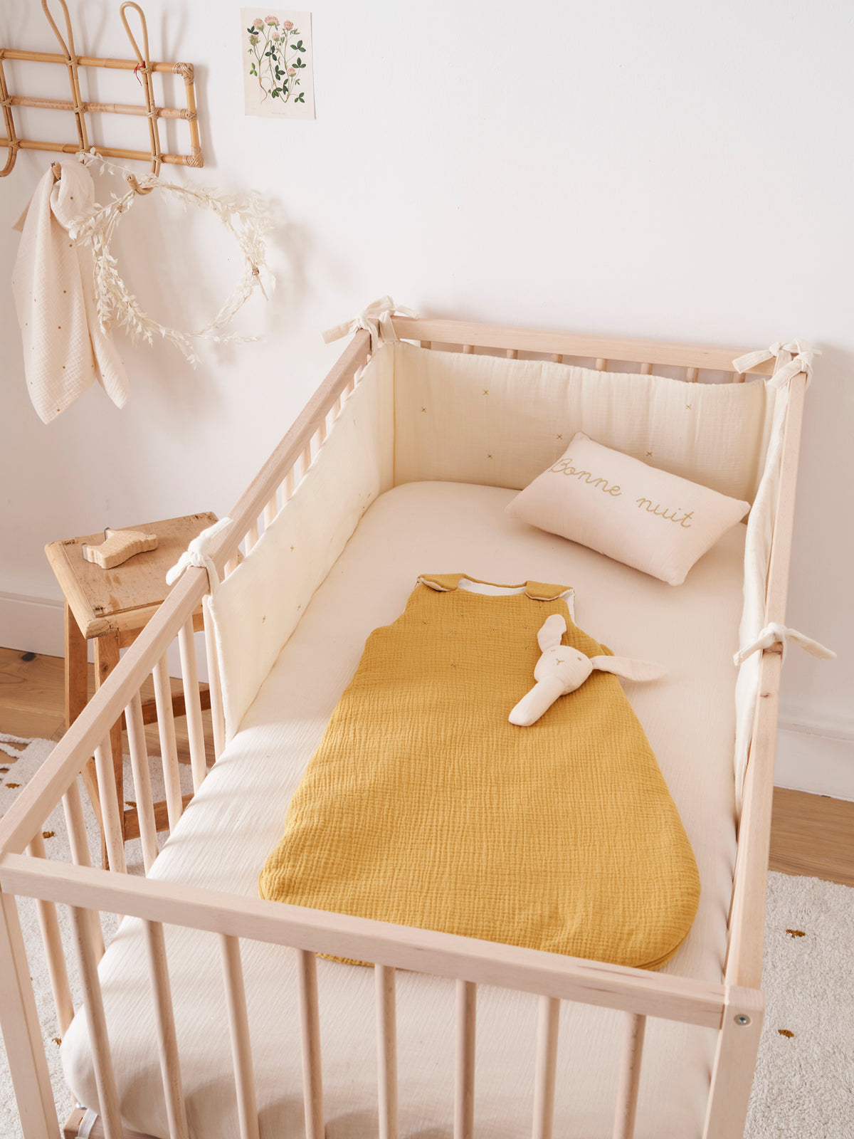Organic cotton gauze bed bunting