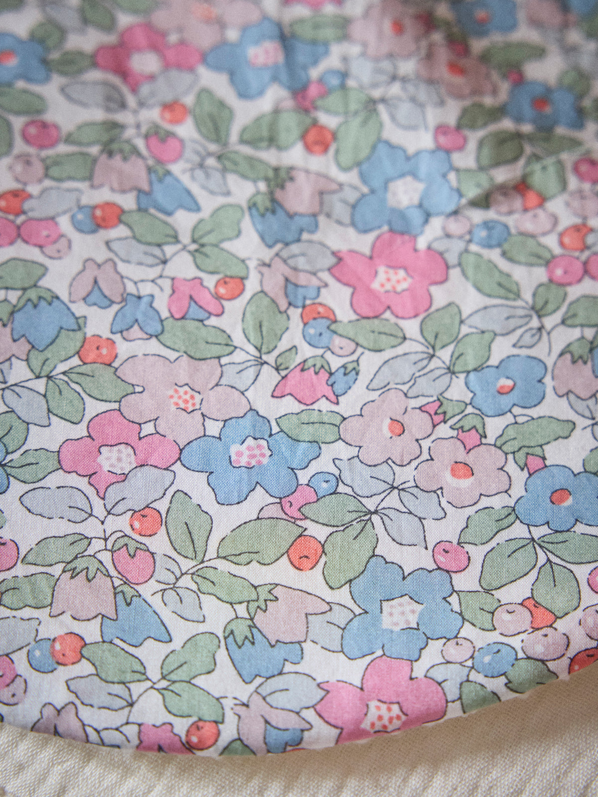 Bib made with loop pile and Liberty fabric