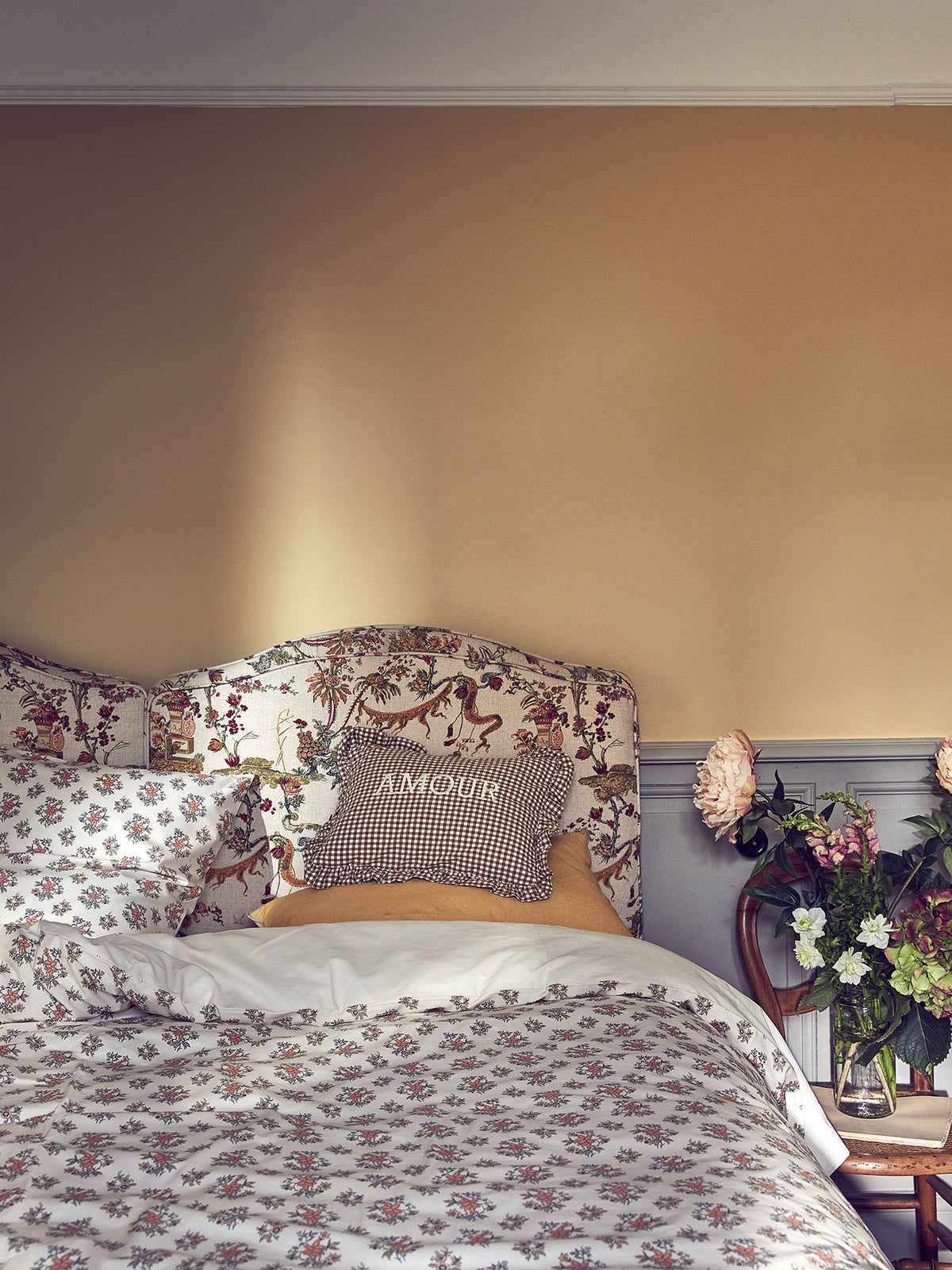 Amour gingham check cushion