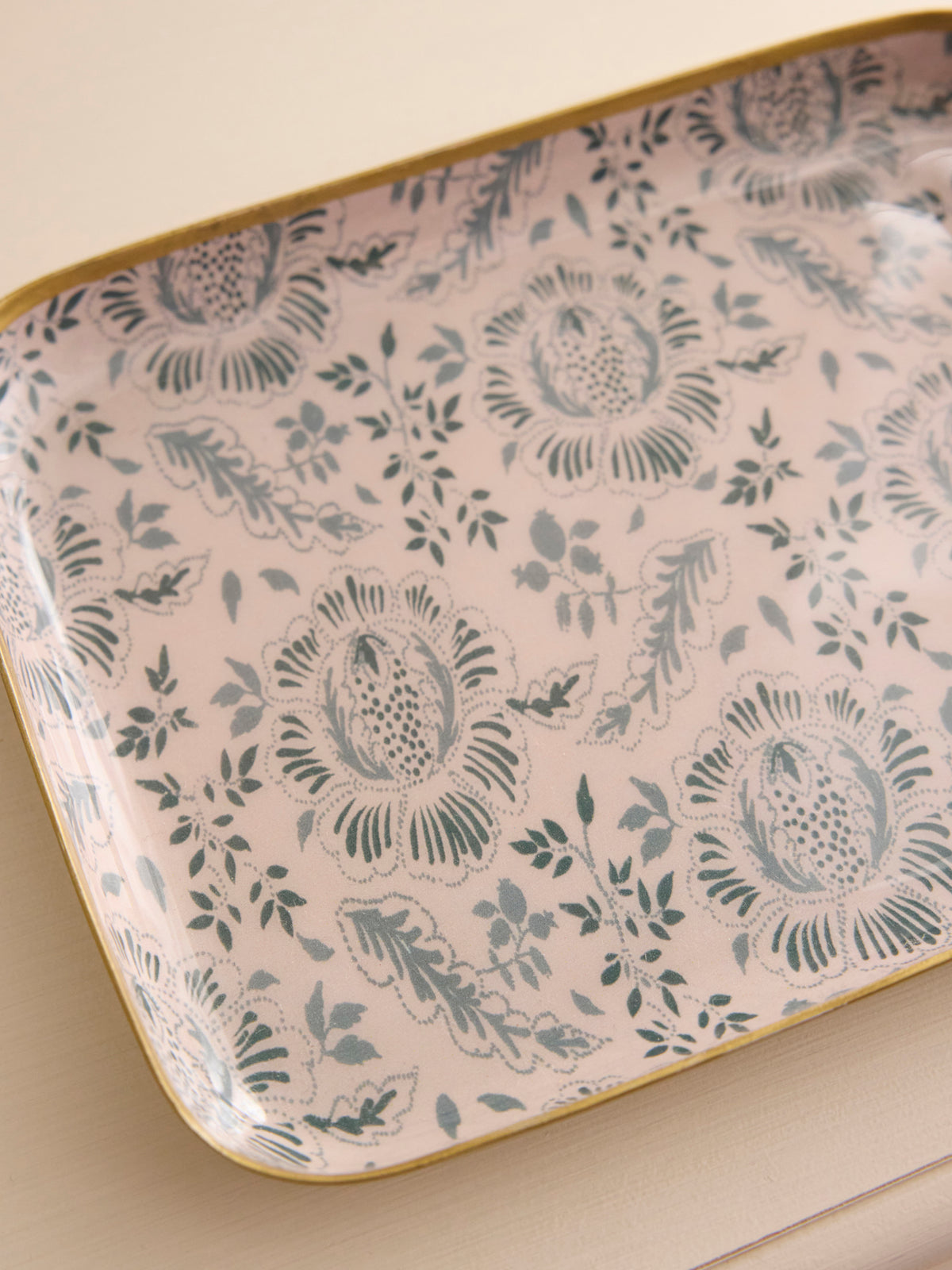Enamel Plate Geraldine - Small size