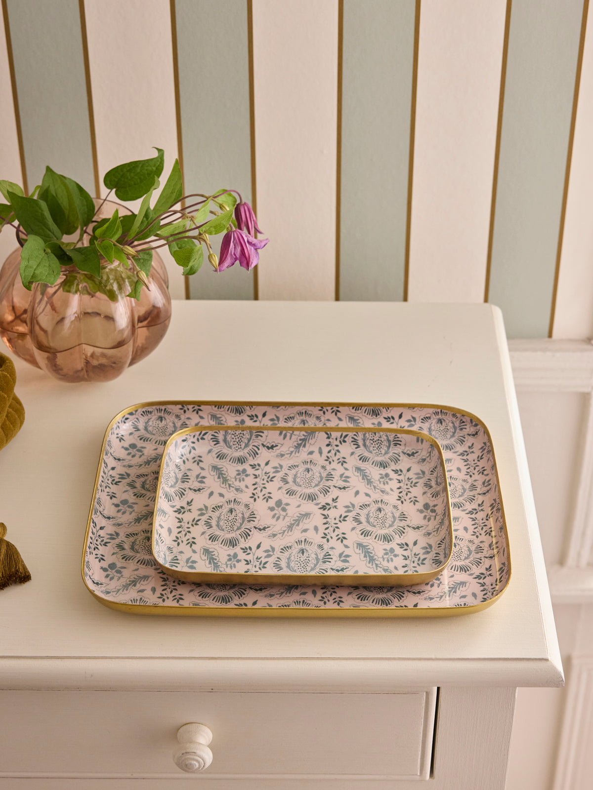 Enamel Plate Geraldine - Small size
