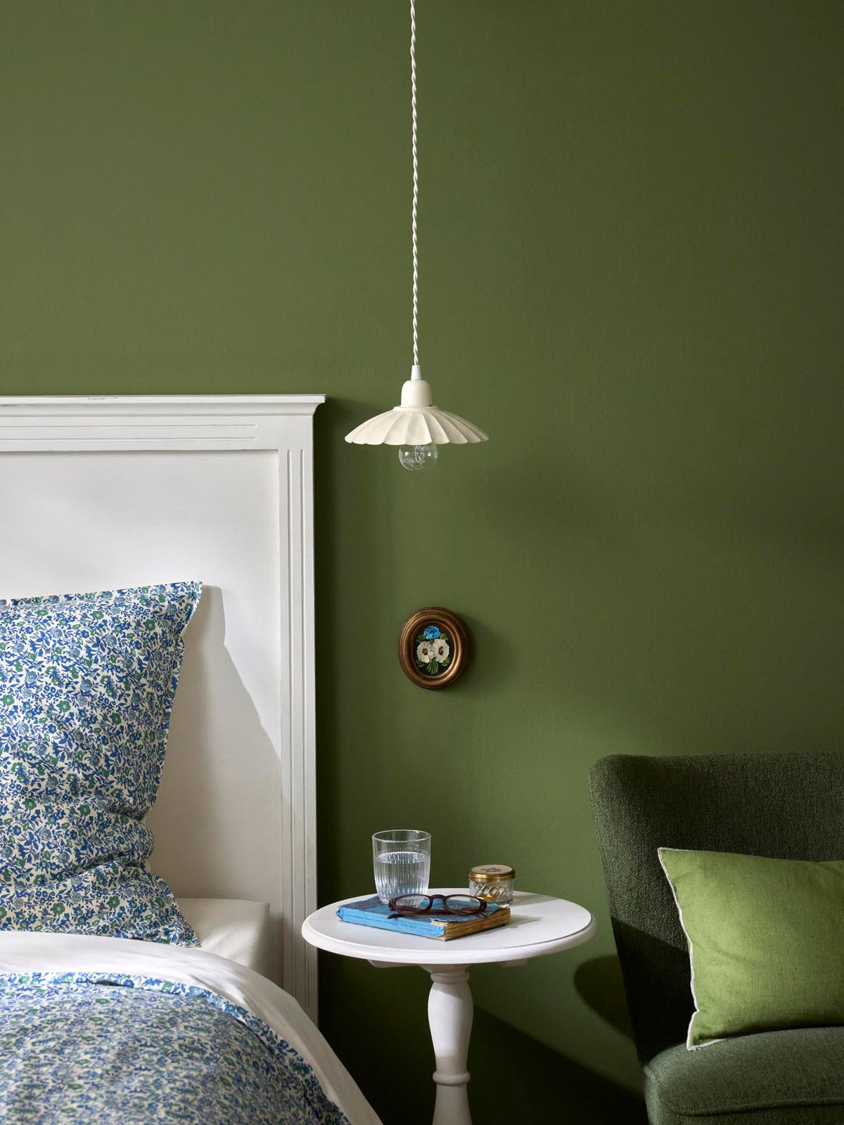 Aline enameled metal hanging lamp - small version