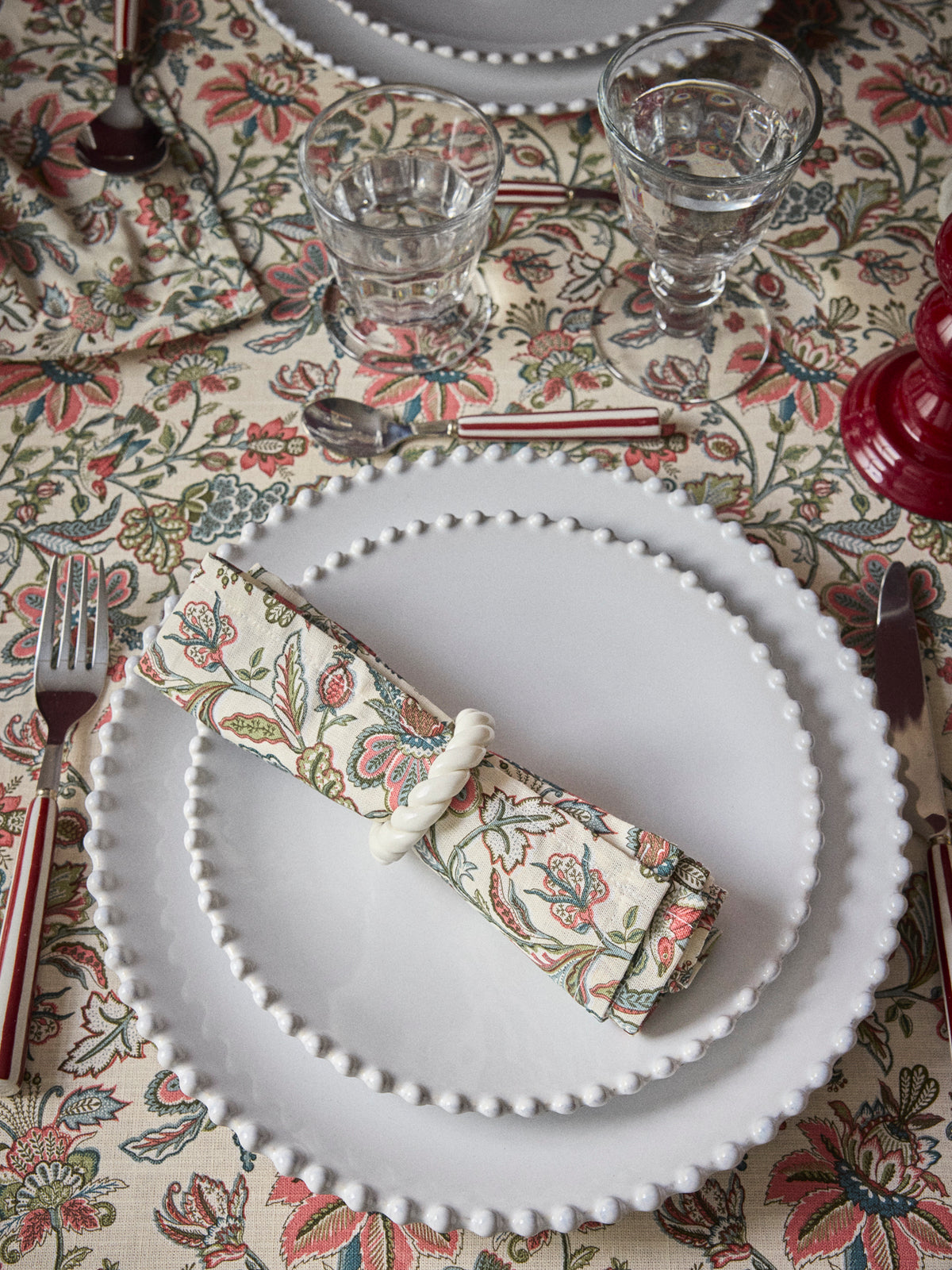 Set of 6 ceramic napkin rings