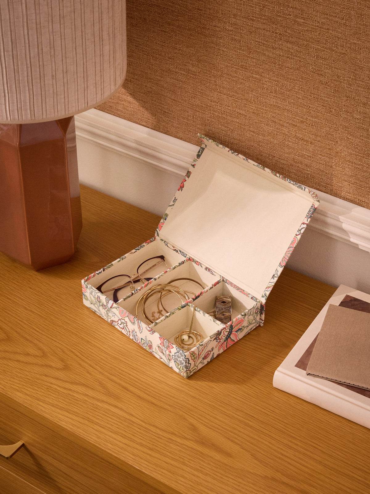 Augustine  paper jewellery box