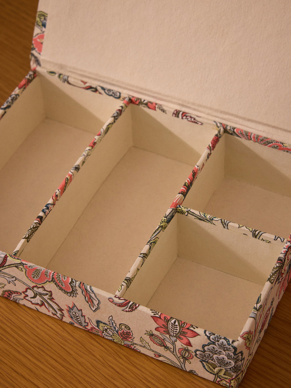 Augustine  paper jewellery box