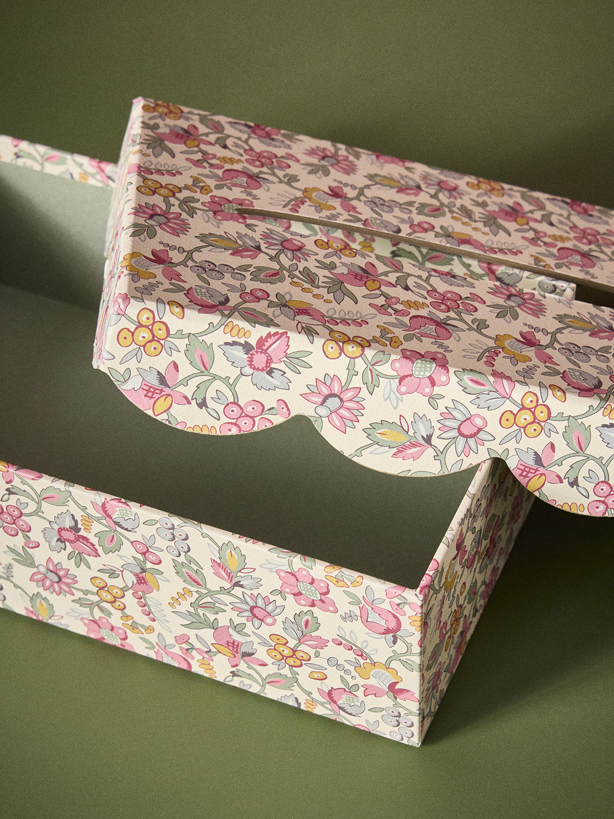 Boîte à mouchoirs en papier imprimé