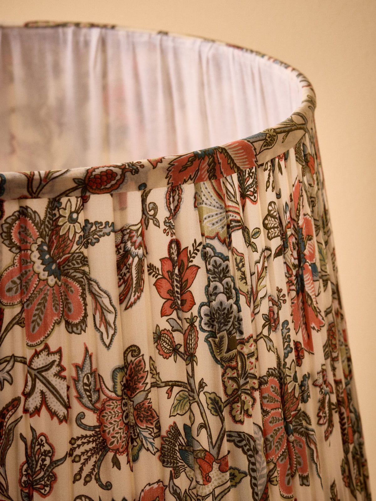 Pleated lampshade with Persia print - medium size