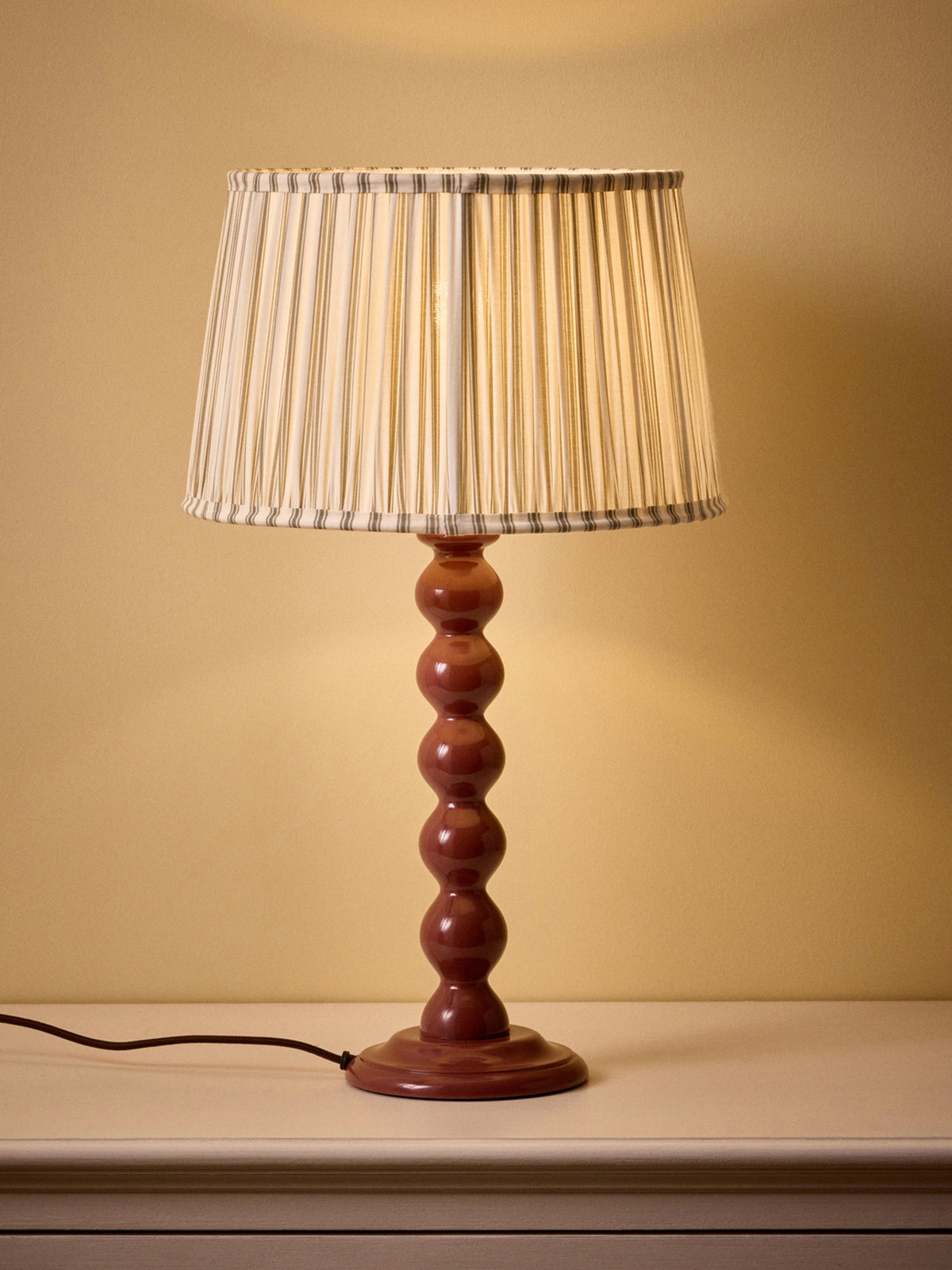 Pleated lamp shade with stripes - medium size