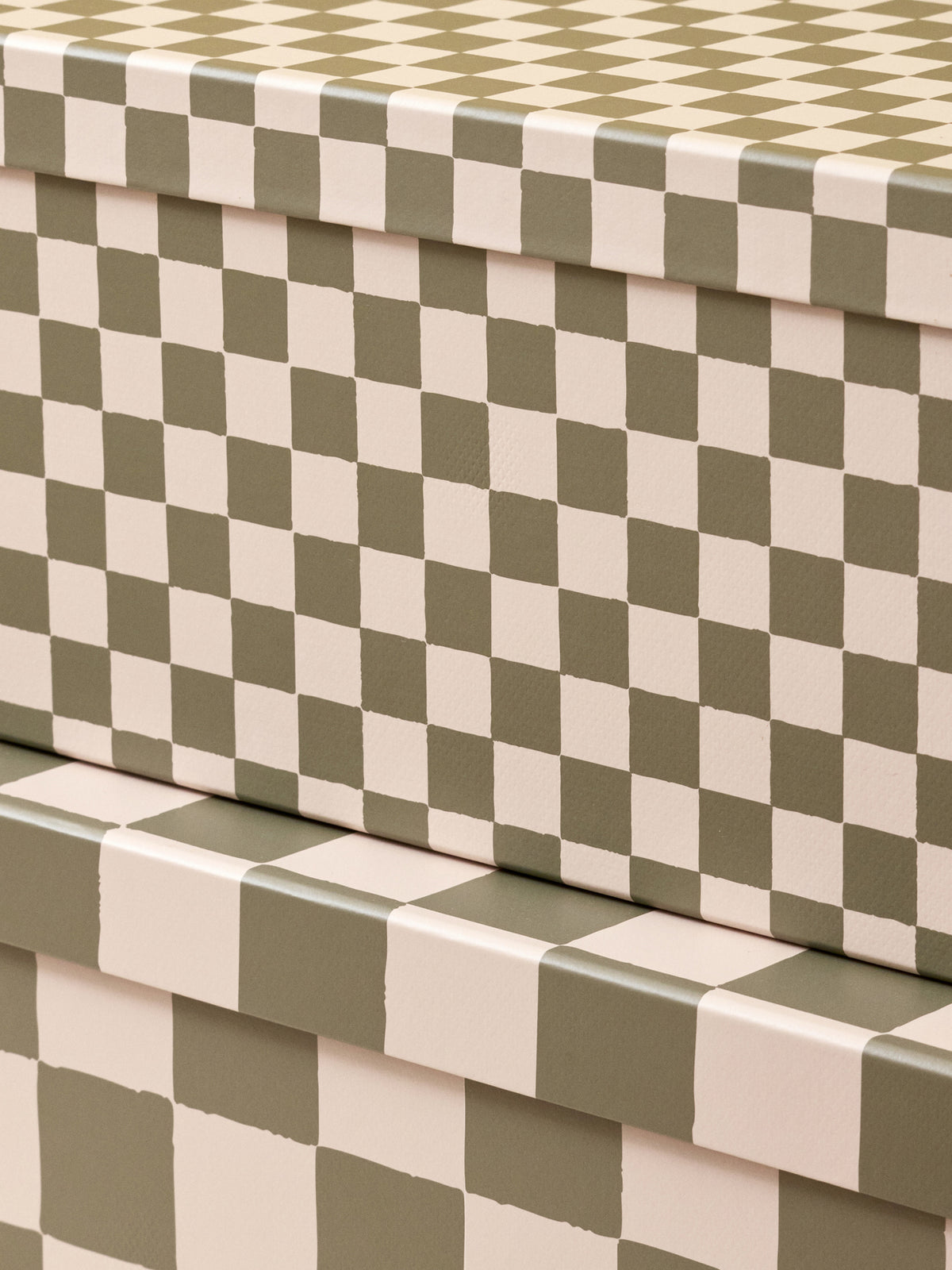 Set of 2 checkered nested boxes