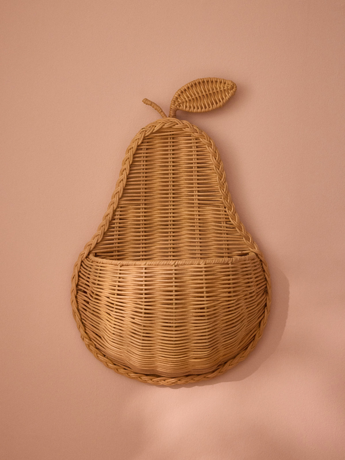 Pear-shaped wicker basket