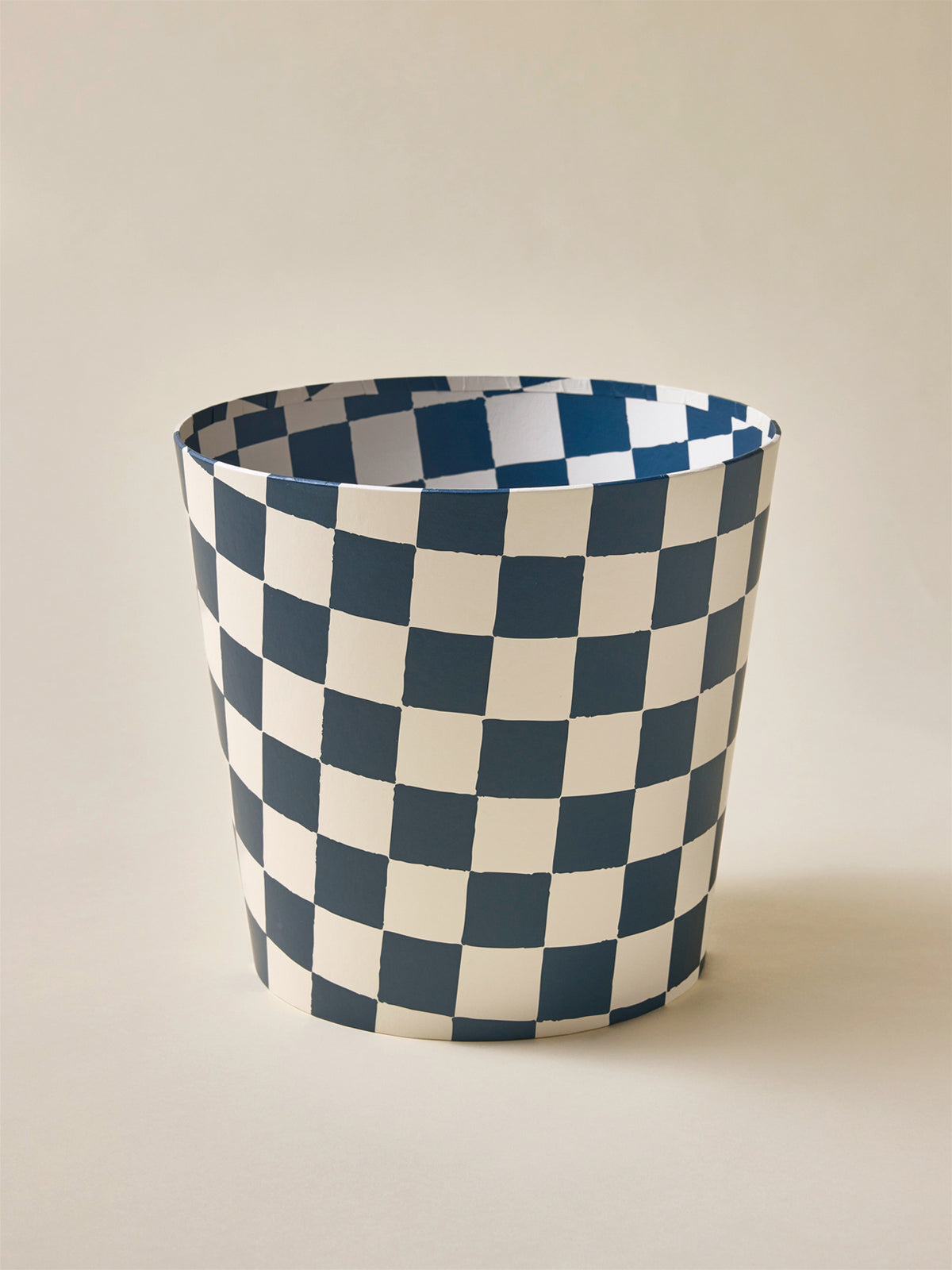 Corbeille en papier conique
