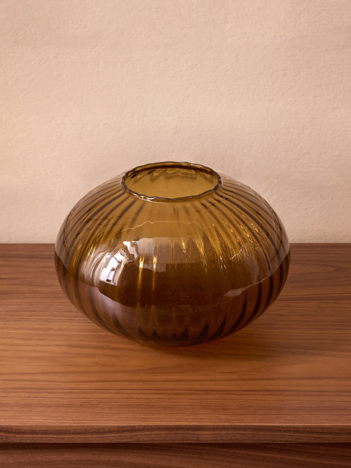 Martin glass vase