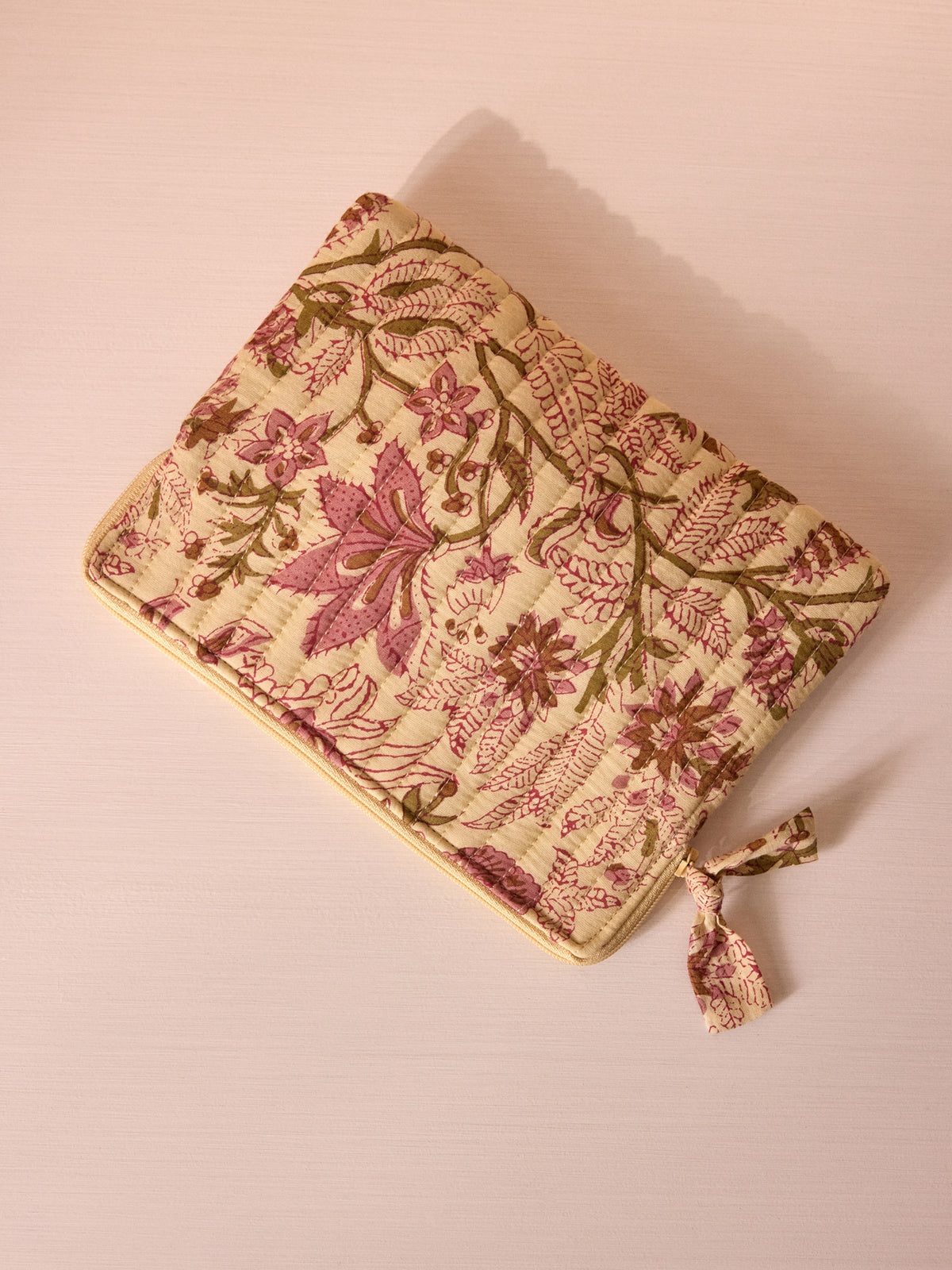 Small Indian floral print case