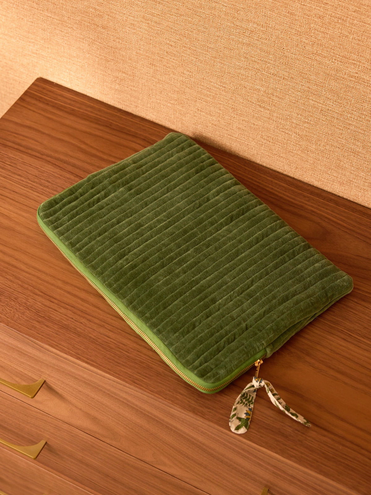 Velvet laptop cover